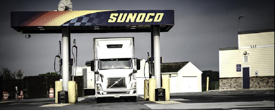 Oil price drops rapidly, but this is not a good thing for truckers
